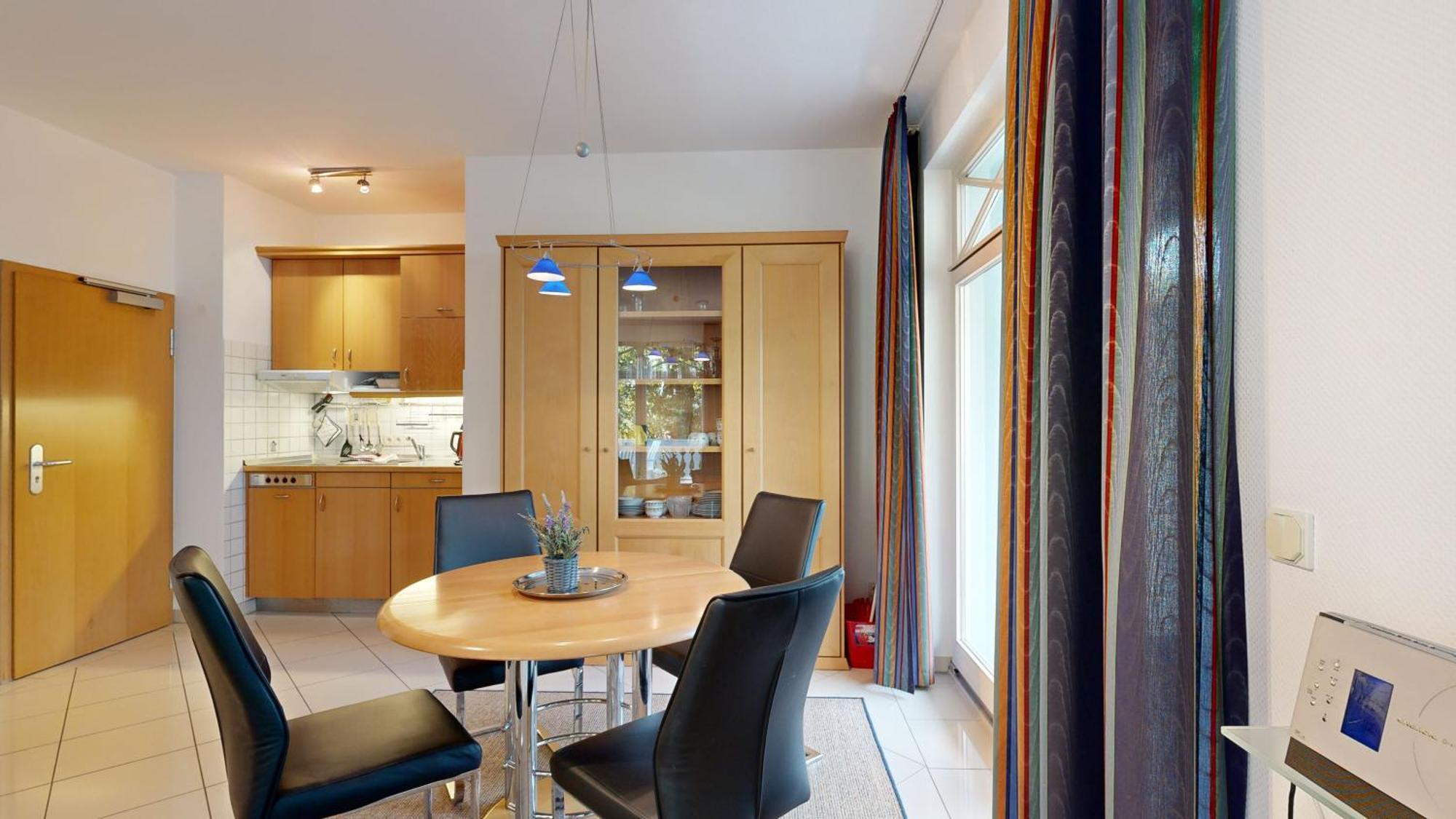 Apartment Fewos Direkt Am Strand, Mit Suedbalkon Oder Mit Balkon Mit Meerblick, Strandburg,