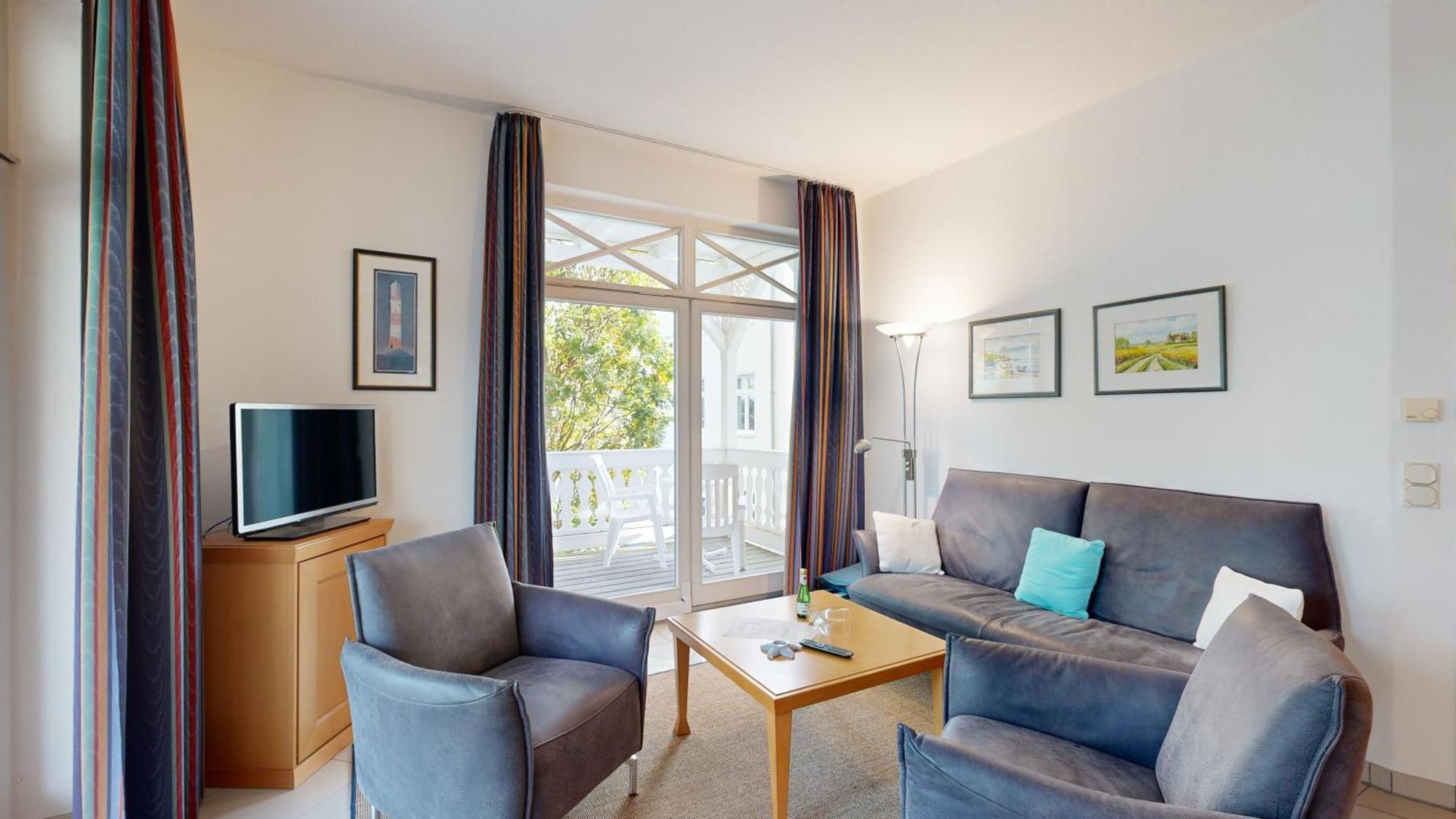 Fewos Direkt Am Strand, Mit Suedbalkon Oder Mit Balkon Mit Meerblick, Strandburg, *
