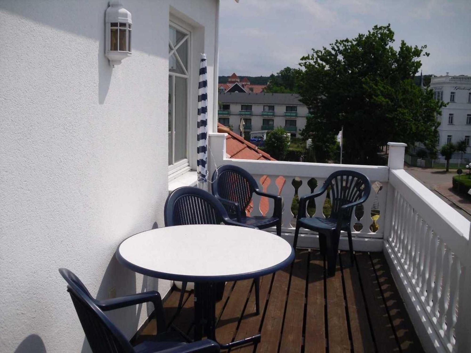 Apartment Fewos Direkt Am Strand, Mit Suedbalkon Oder Mit Balkon Mit Meerblick, Strandburg, Ostseebad Binz